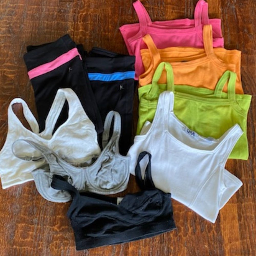 Huge BUNDLE 9 * Workout or Play TANK TOPS * Capri LEGGINGS * Sport BRAS * S XS
